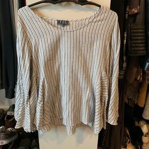 Long sleeve gray + white blouse